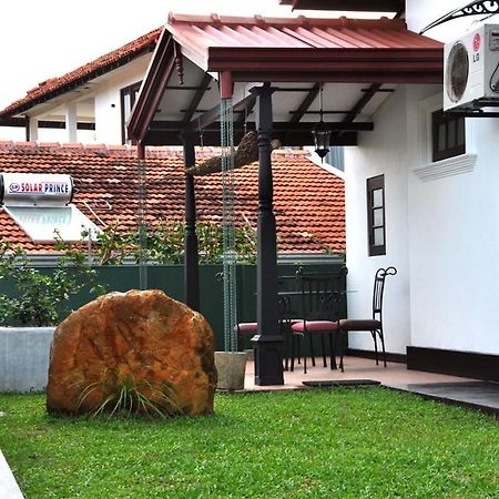 Mama Villa Hikkaduwa Buitenkant foto