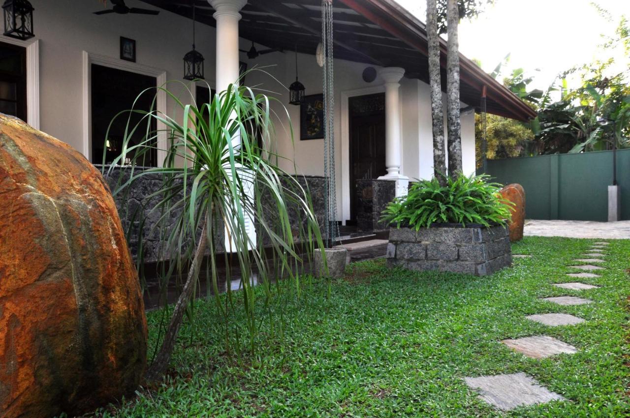 Mama Villa Hikkaduwa Buitenkant foto
