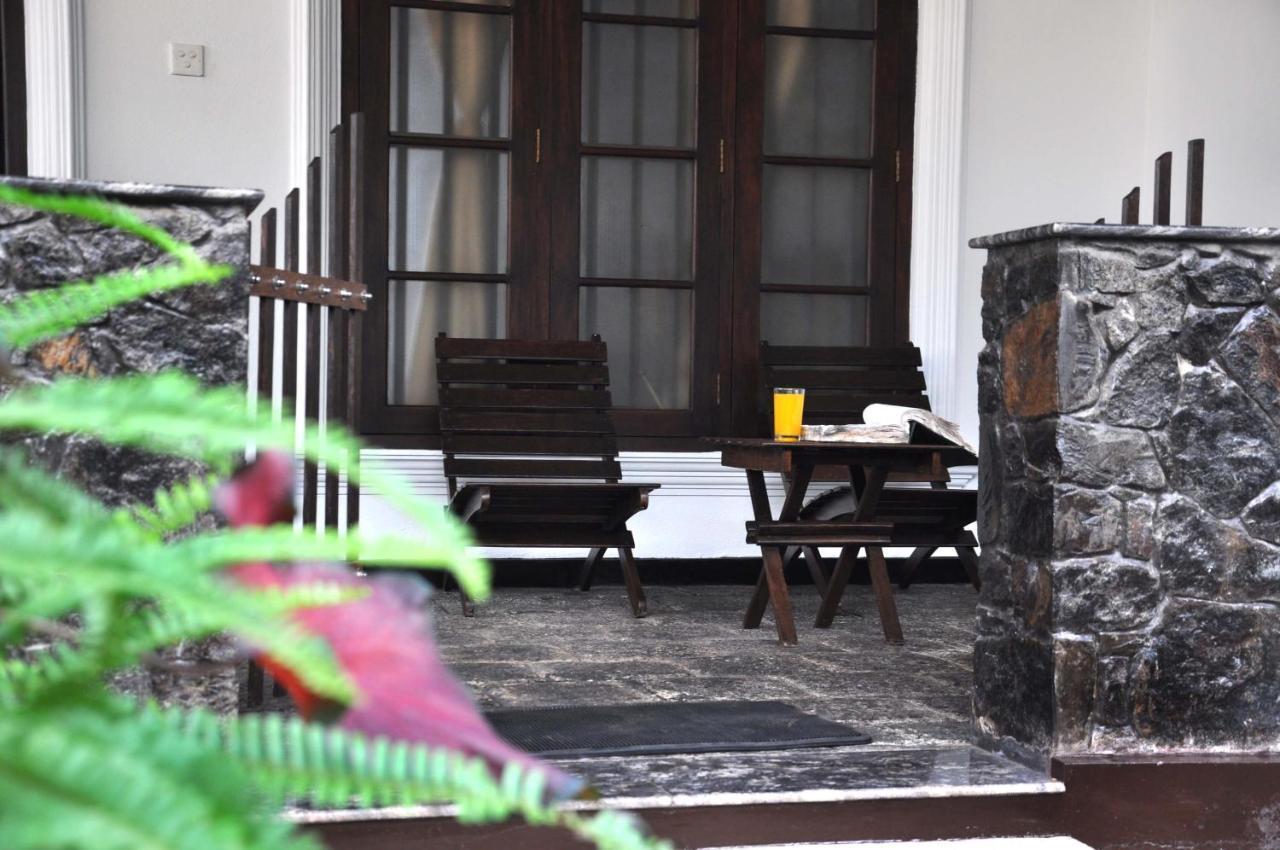 Mama Villa Hikkaduwa Buitenkant foto