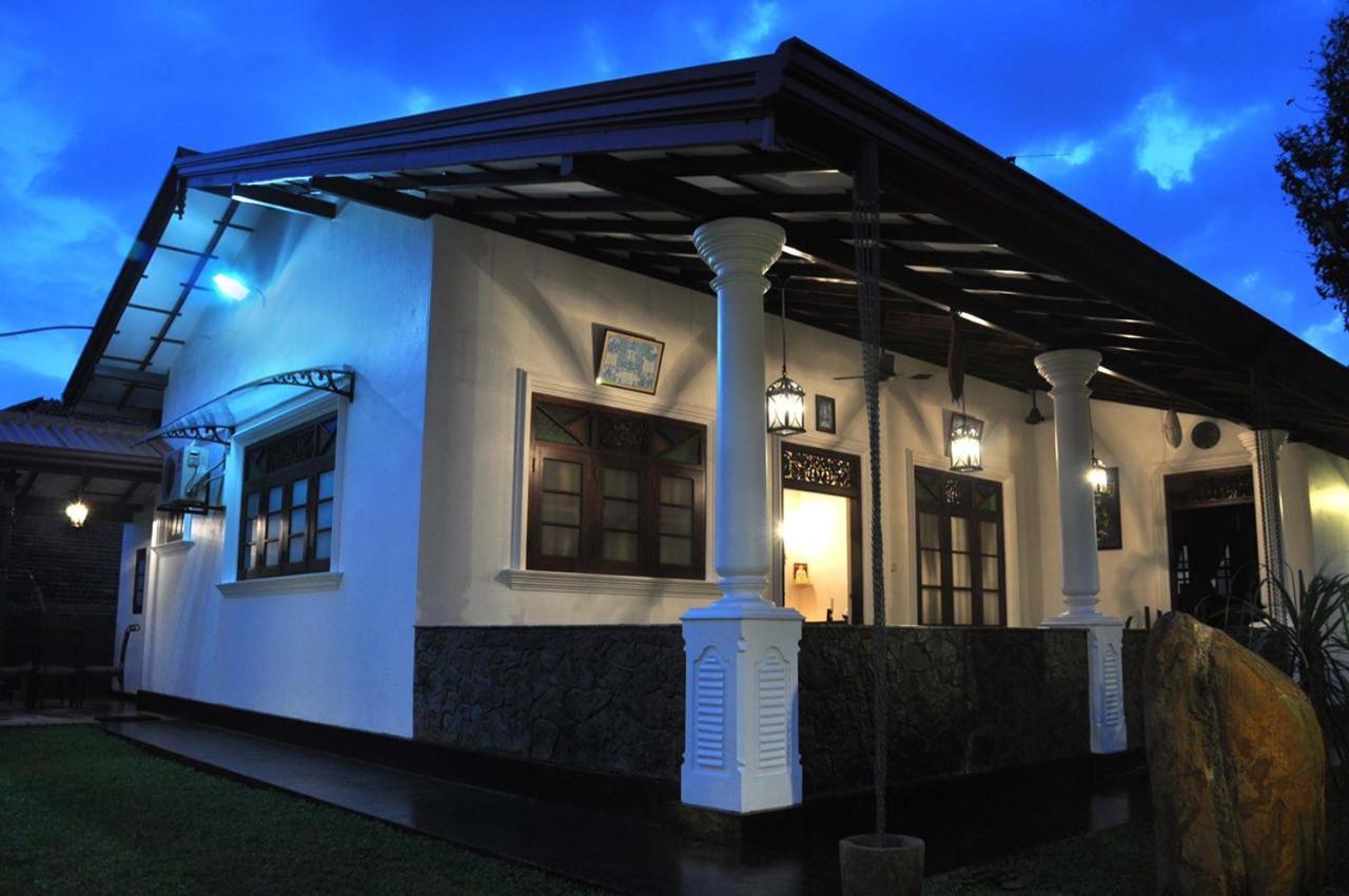 Mama Villa Hikkaduwa Buitenkant foto