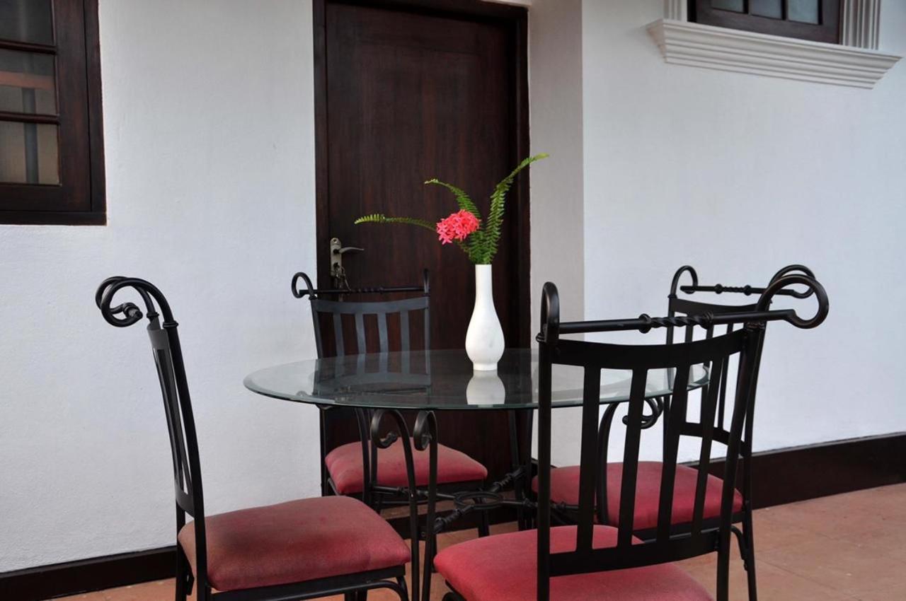 Mama Villa Hikkaduwa Buitenkant foto