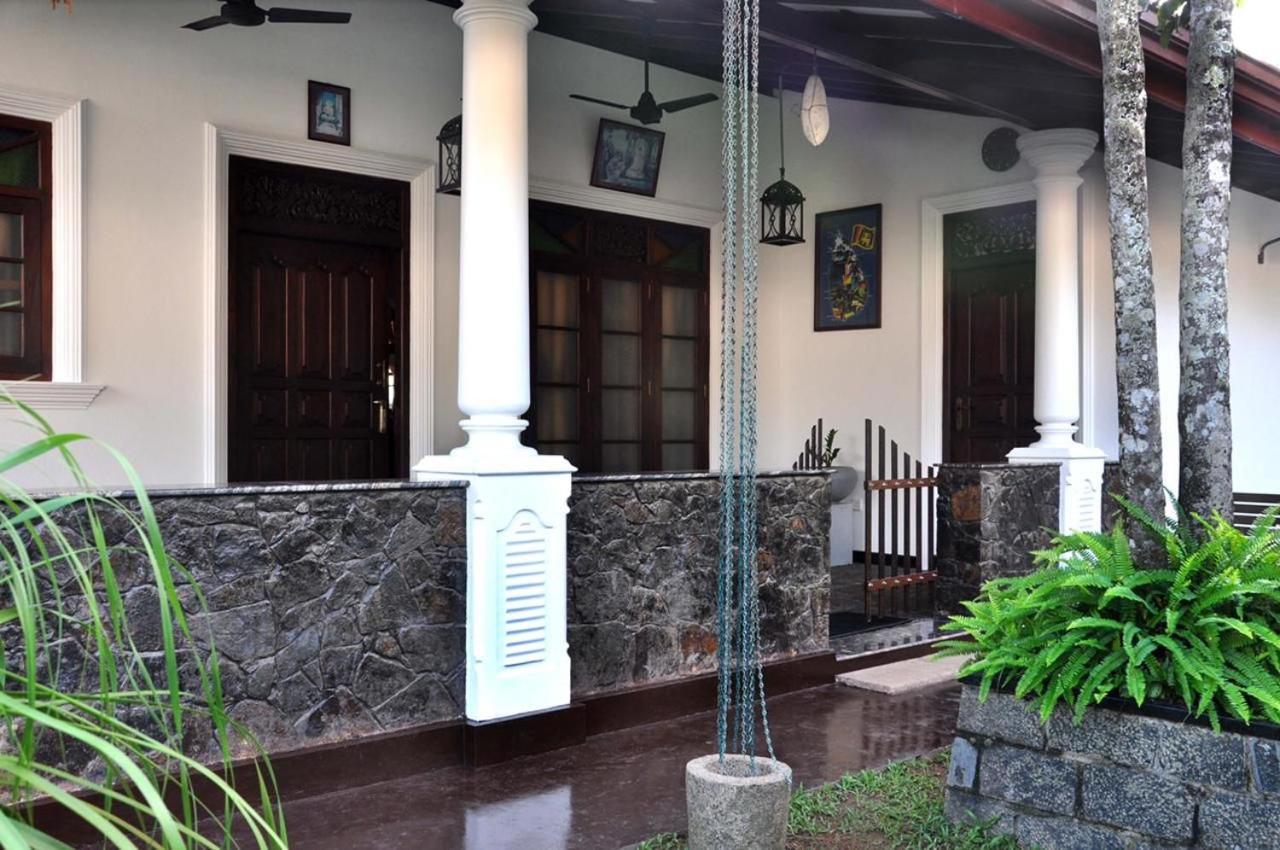 Mama Villa Hikkaduwa Buitenkant foto
