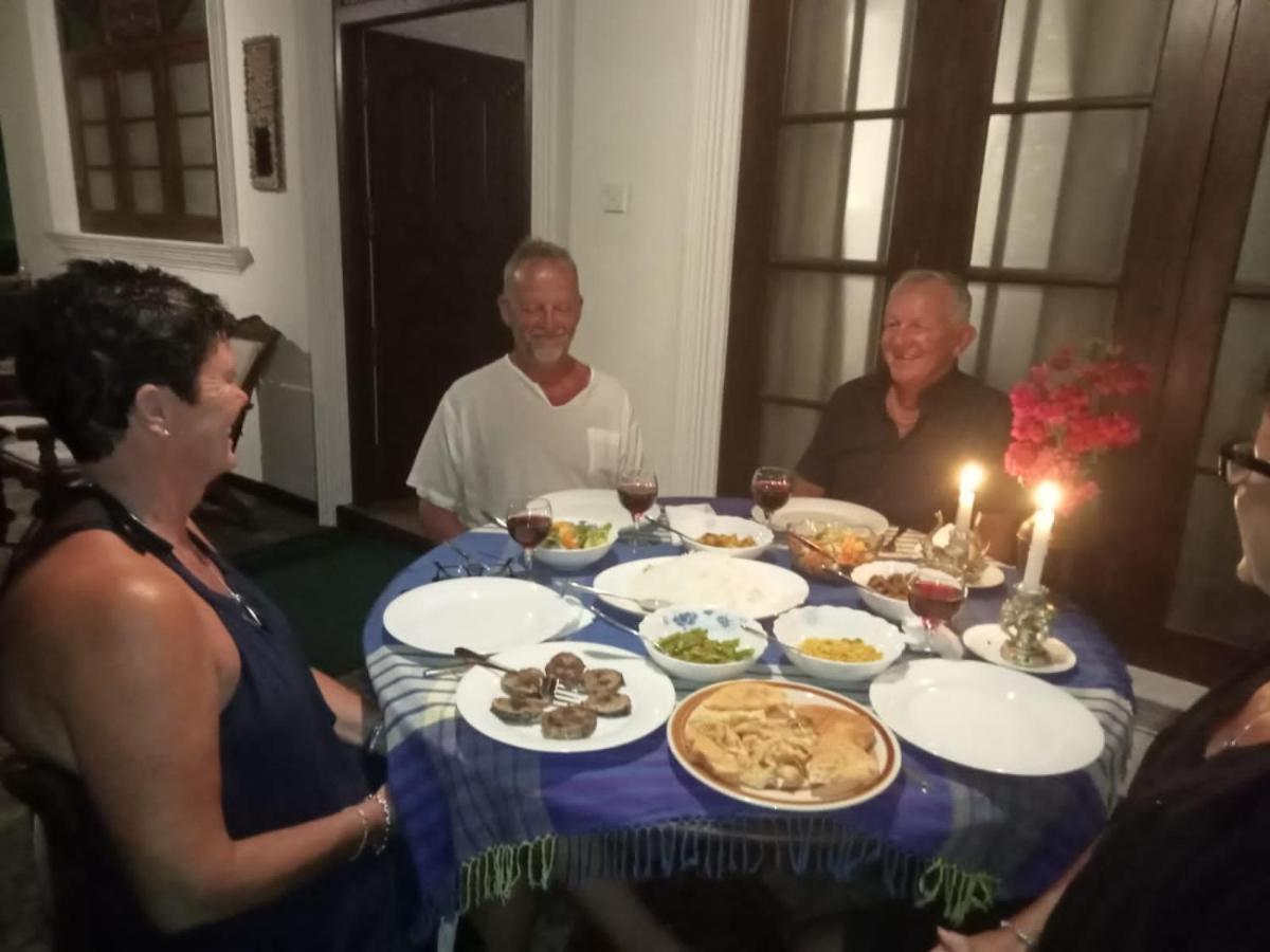 Mama Villa Hikkaduwa Buitenkant foto