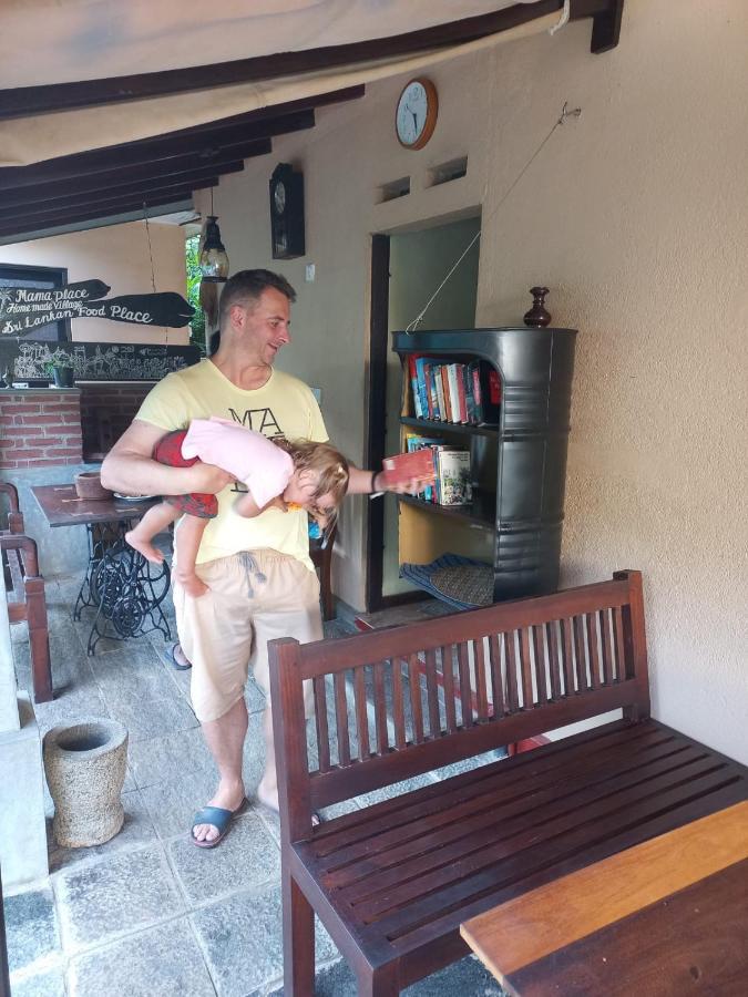 Mama Villa Hikkaduwa Buitenkant foto